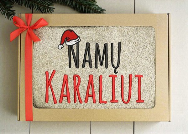 siuvin-tas-rank-luostis-nam-karaliui-
